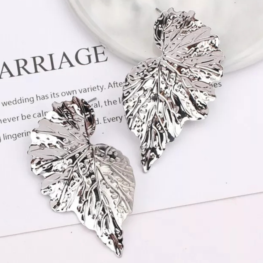 New Vintage Fashion Trendy Metal Silver Color Leaf Earrings